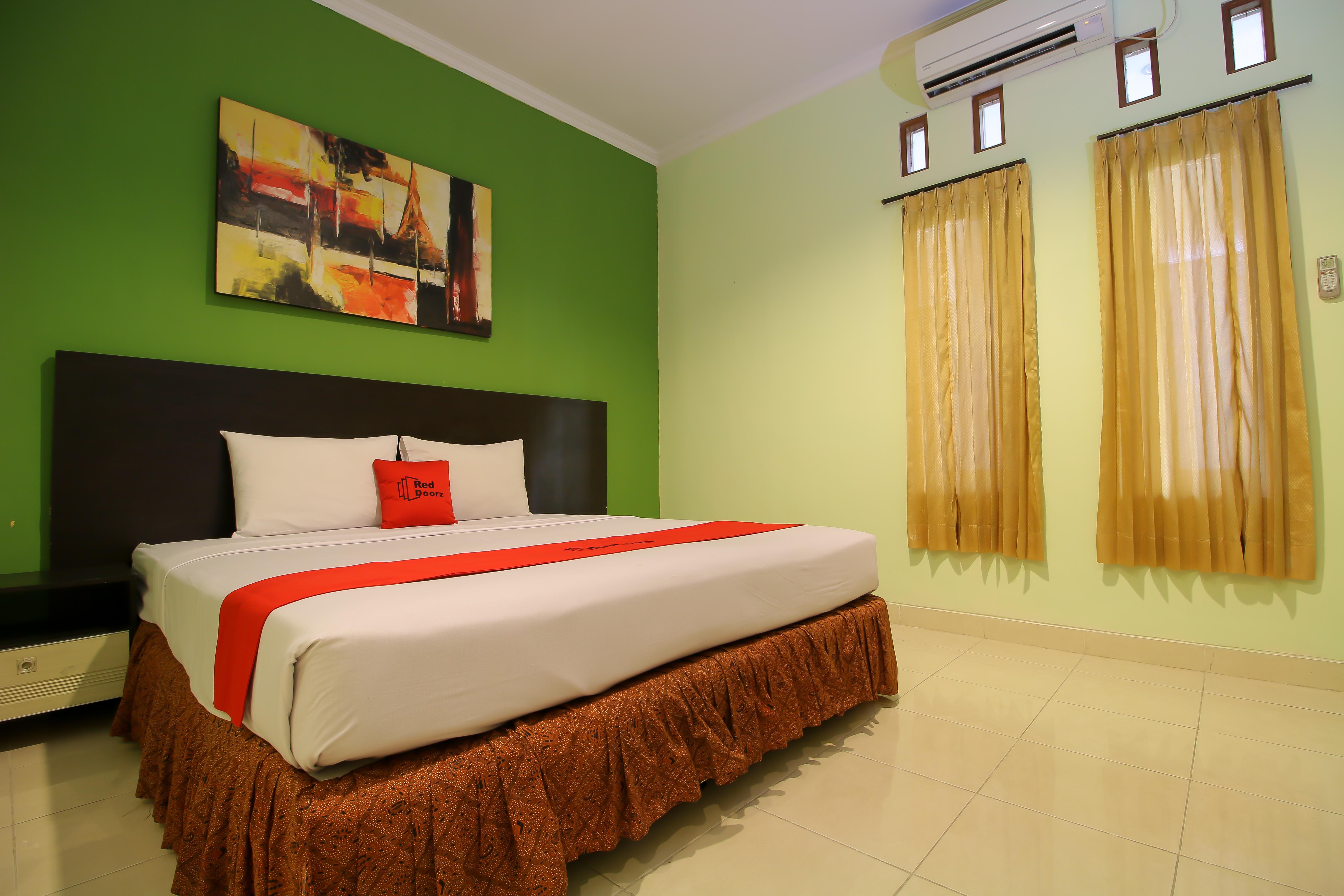 Reddoorz Plus @ Taman Siswa 2 Yogyakarta Exterior foto